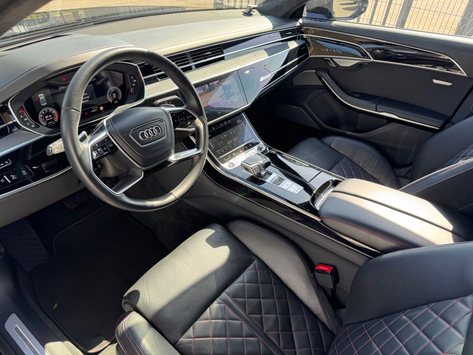 Audi A8L 60 TFSI quattro EXCLUSIVE - Samsaru's Car Outlet