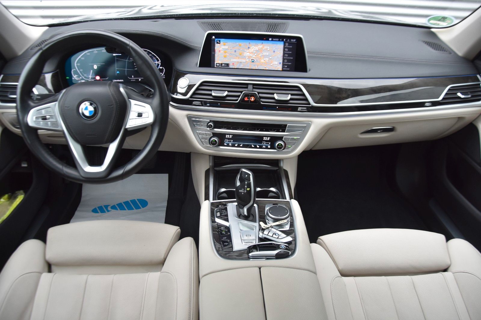 BMW 745L e xDrive SHD LUFT SOFT HUD LASER MASSAGE