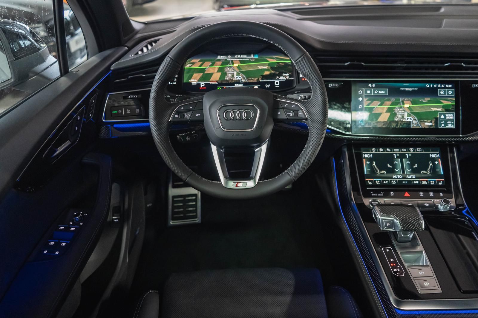 Audi Q7 50 TDI S-line competition AHK B&O PANO STHZ