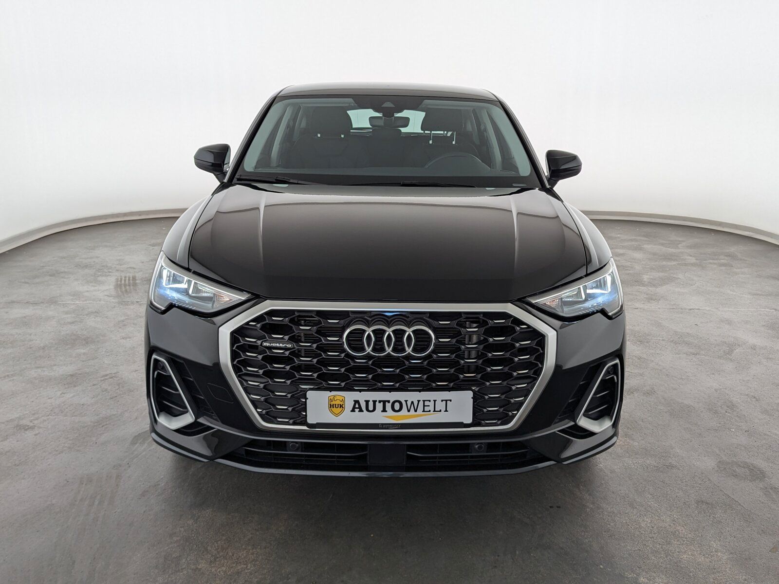 Audi Q3 Sportback 40 2.0 TFSI quattro S line - Samsaru's Car Outlet