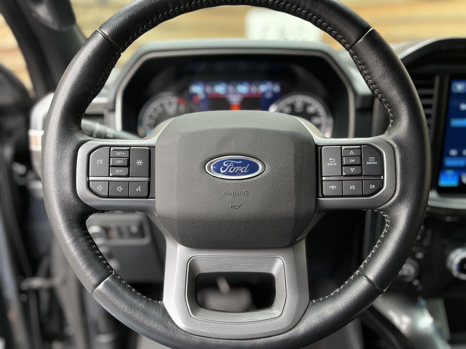 Ford F 150 2.7 V6 SuperCrew 4x4 - Samsaru's Car Outlet