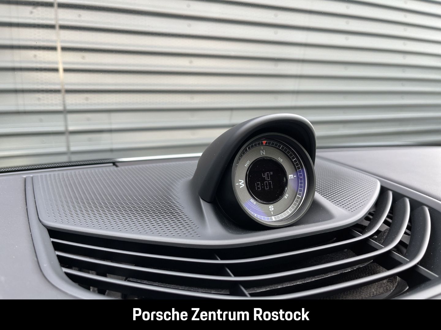 Porsche Taycan 4 Cross Turismo InnoDrive LED-Matrix