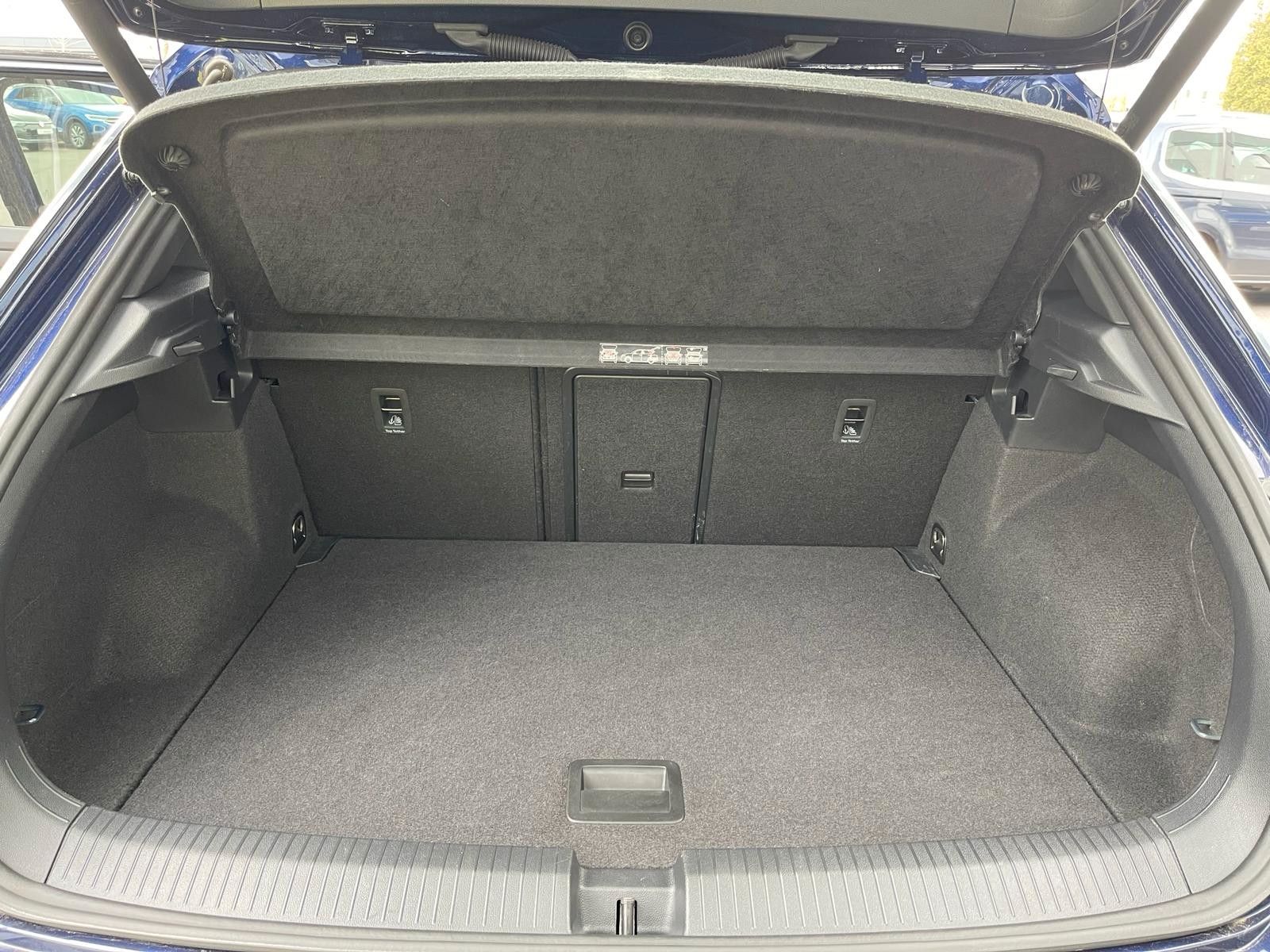 Volkswagen T-Roc Sport 1.5 TSI - Samsaru's Car Outlet