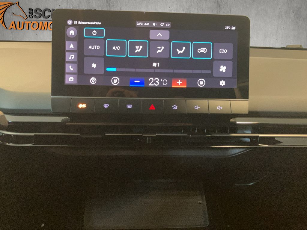 MG4 Electric Luxury 64 kWh KAMERA W-LAN LED 360°