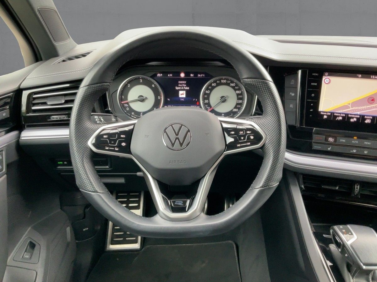 Volkswagen Touareg 3.0 TDI 4M R-LINE - Samsaru's Car Outlet