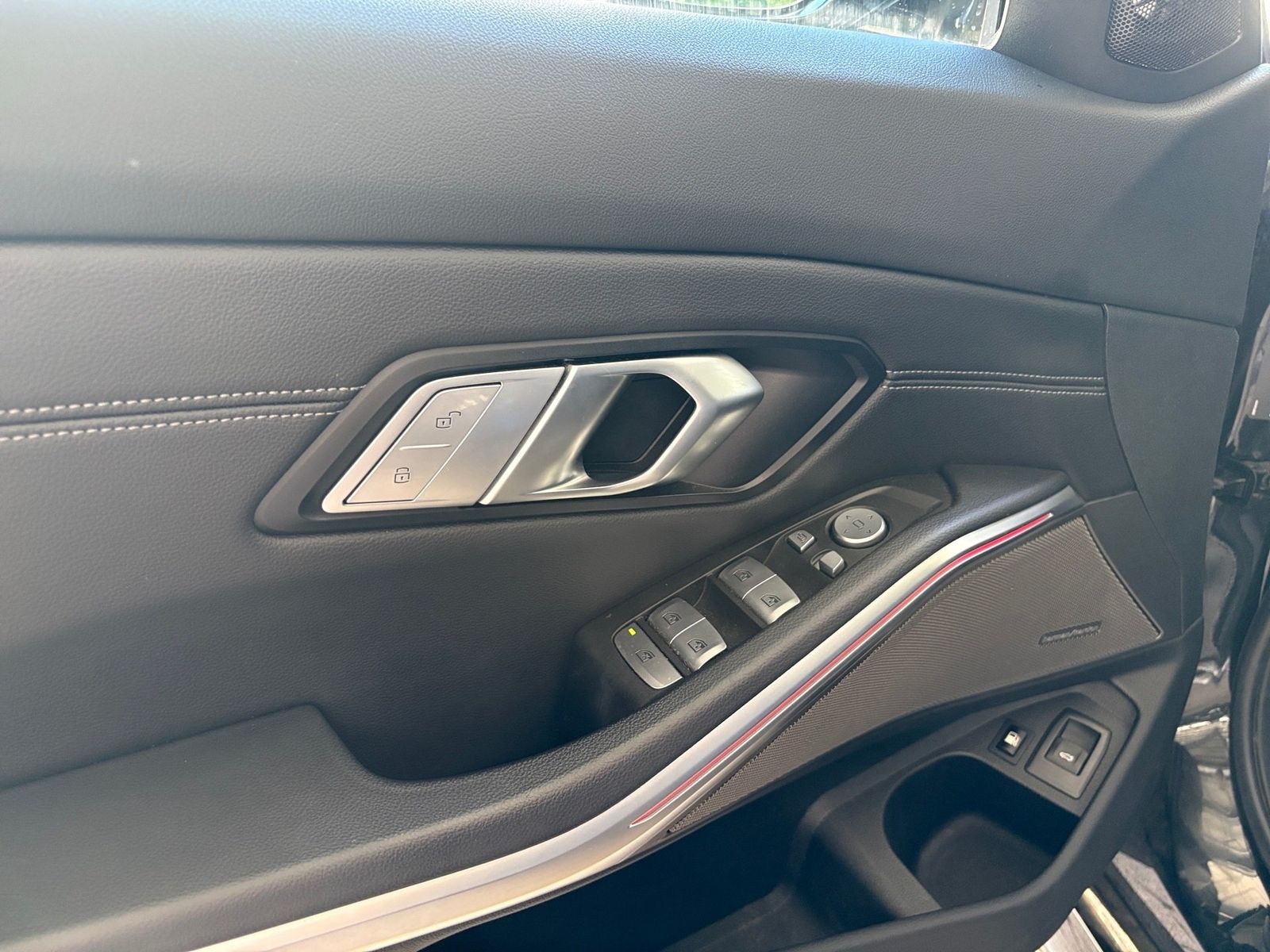 BMW 330e xDrive Touring M Sport Pro Pano ACC H/K AHK