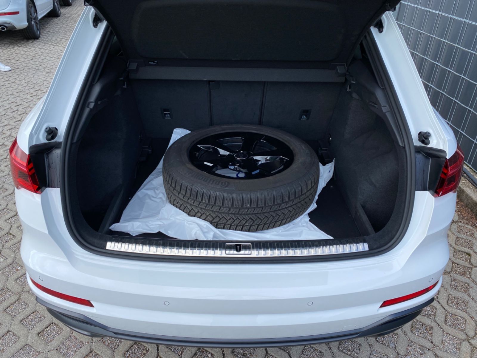 Audi Q3 35 TDI quattro S tronic S line - Samsaru's Car Outlet