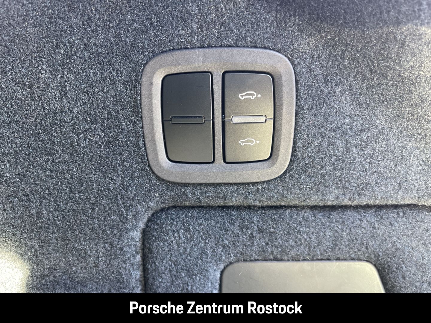 Porsche Cayenne E-Hybrid Coupe BOSE Panorama InnoDrive