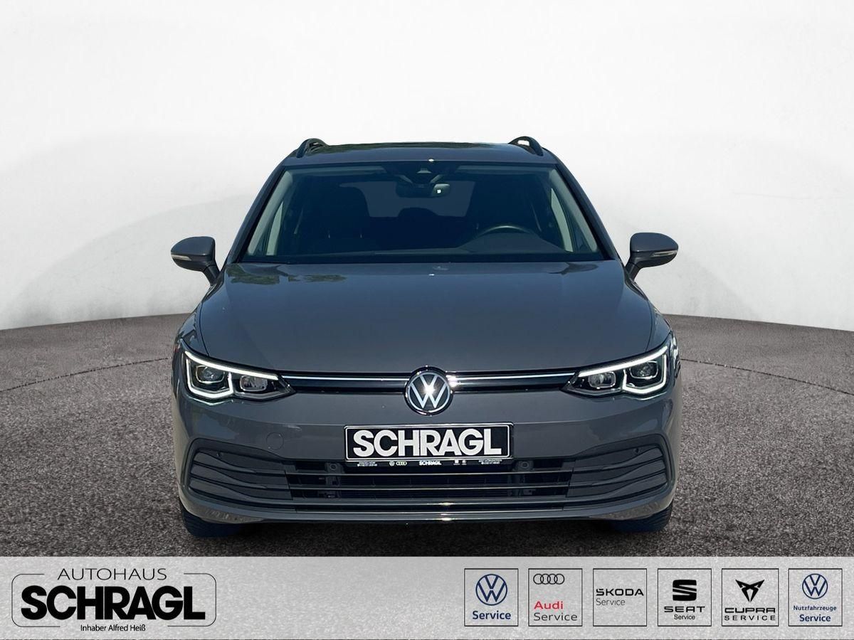 Volkswagen Golf VIII Variant 1.5 TSI LIFE - Samsaru's Car Outlet