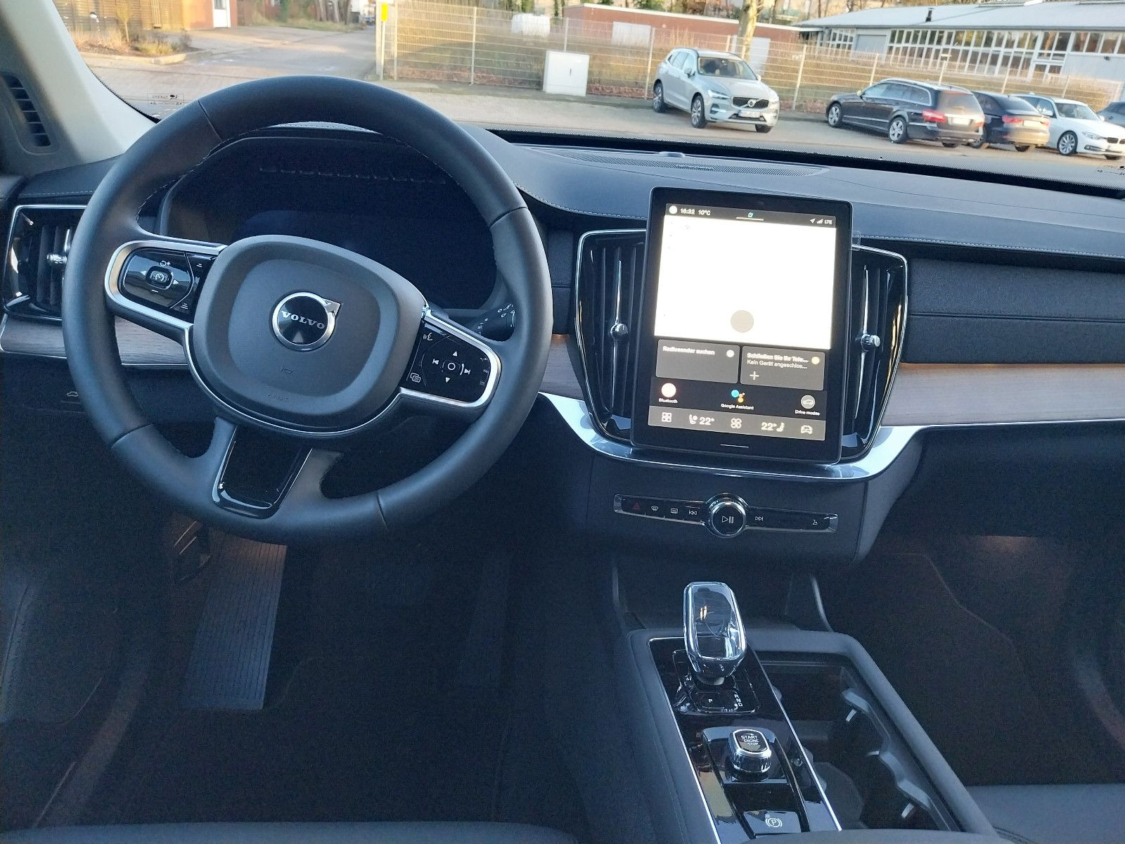 Volvo XC90 Plus Bright Recharge Plug-In Hybrid AWD