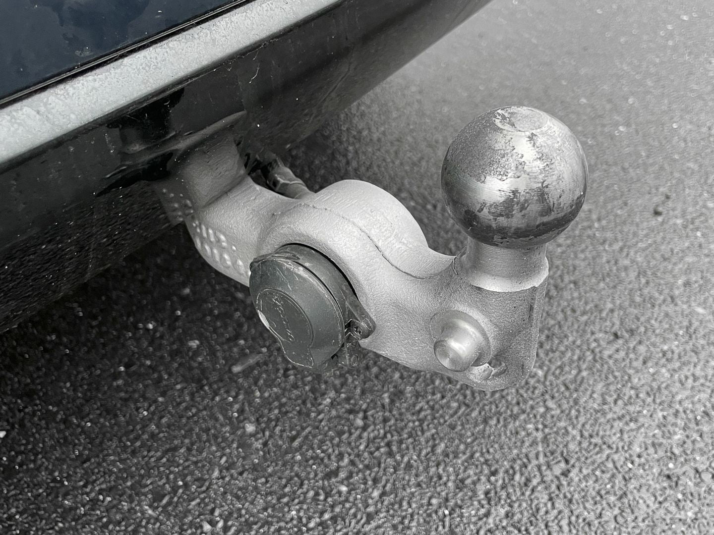 Volvo XC60 Plus Dark Recharge Plug-In Hybrid AWD T8 Tw