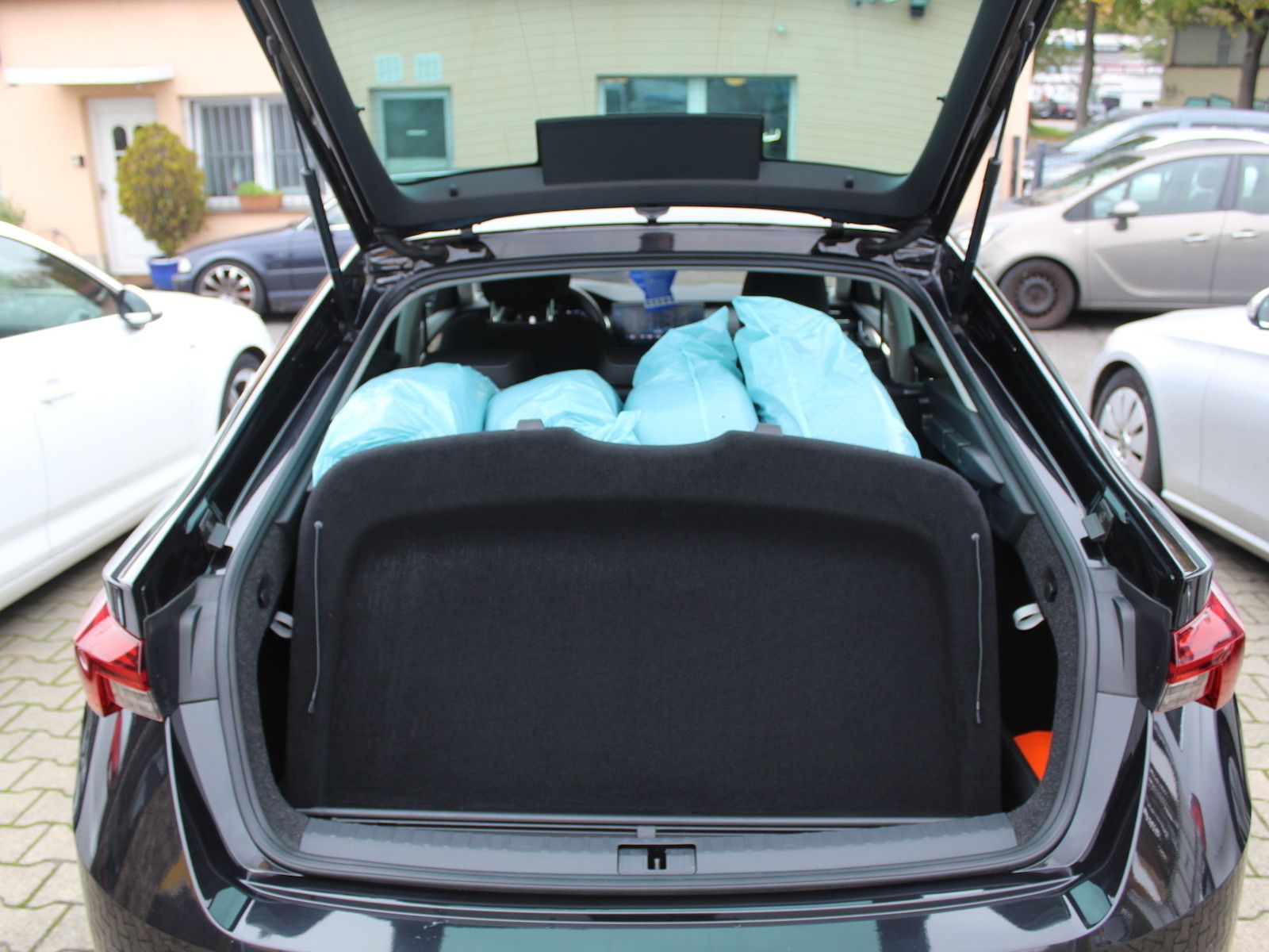 Skoda Octavia Style 2,0 TDI DSG Head Up Kamera Virtual