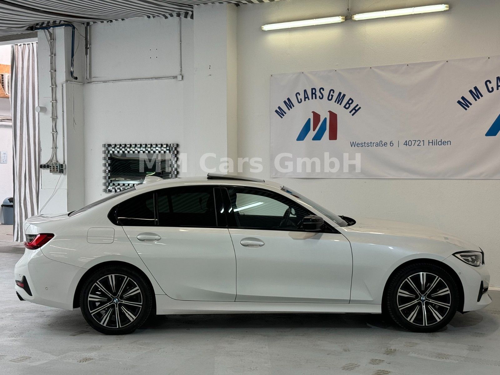 BMW 320d Sport Line - Samsaru's Car Outlet