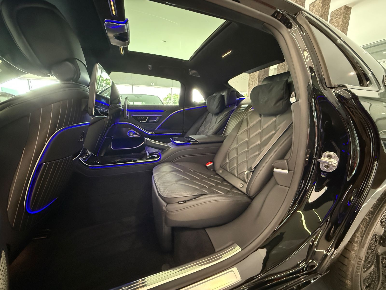 Mercedes-Benz Mercedes-Maybach S 580 - Samsaru's Car Outlet