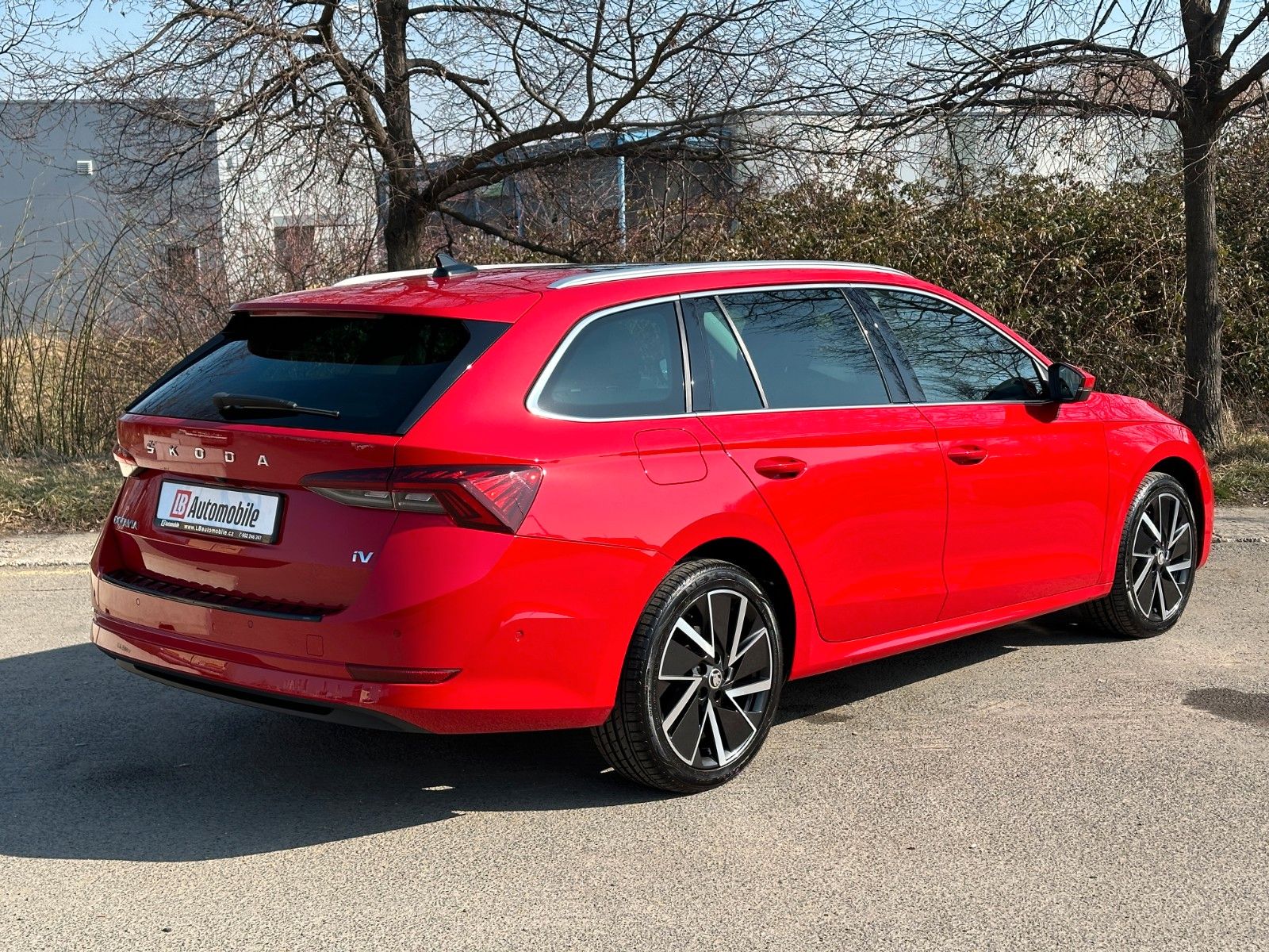 Skoda Octavia Combi 1.4TSi iV Style+ - Samsaru's Car Outlet
