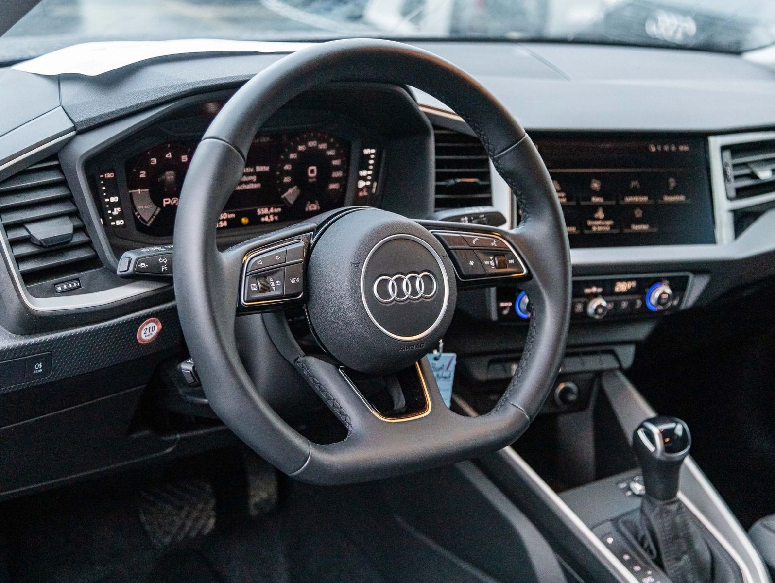 Audi A1 Sportback 30TFSI Stronic - Samsaru's Car Outlet