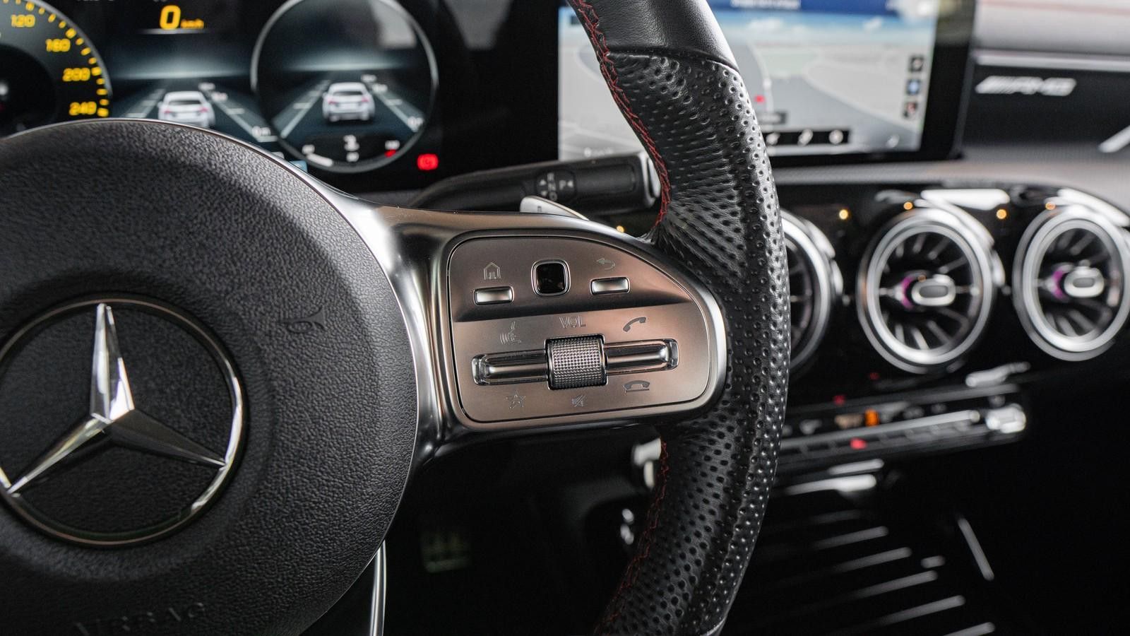 Mercedes-Benz CLA 35 AMG 4M - Samsaru's Car Outlet