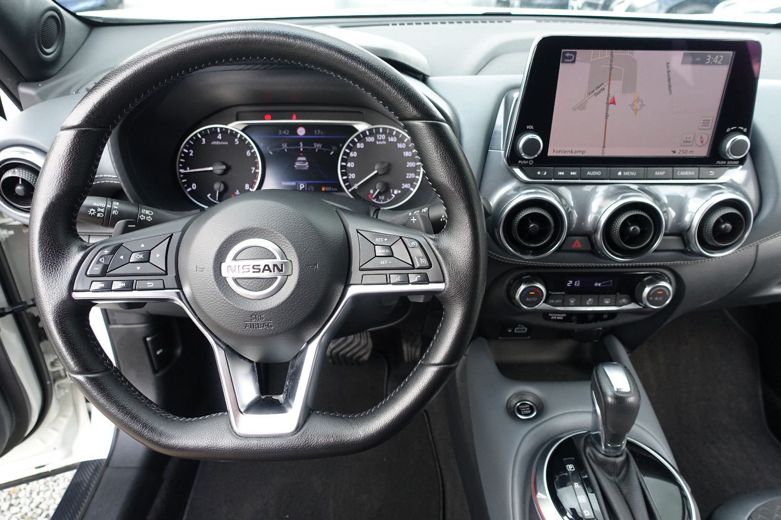 Nissan Juke 1.0 Aut. - Samsaru's Car Outlet