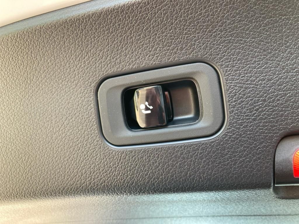 Mercedes-Benz GLC 300 de 4M Coupé Avantgarde - Samsaru's Car Outlet
