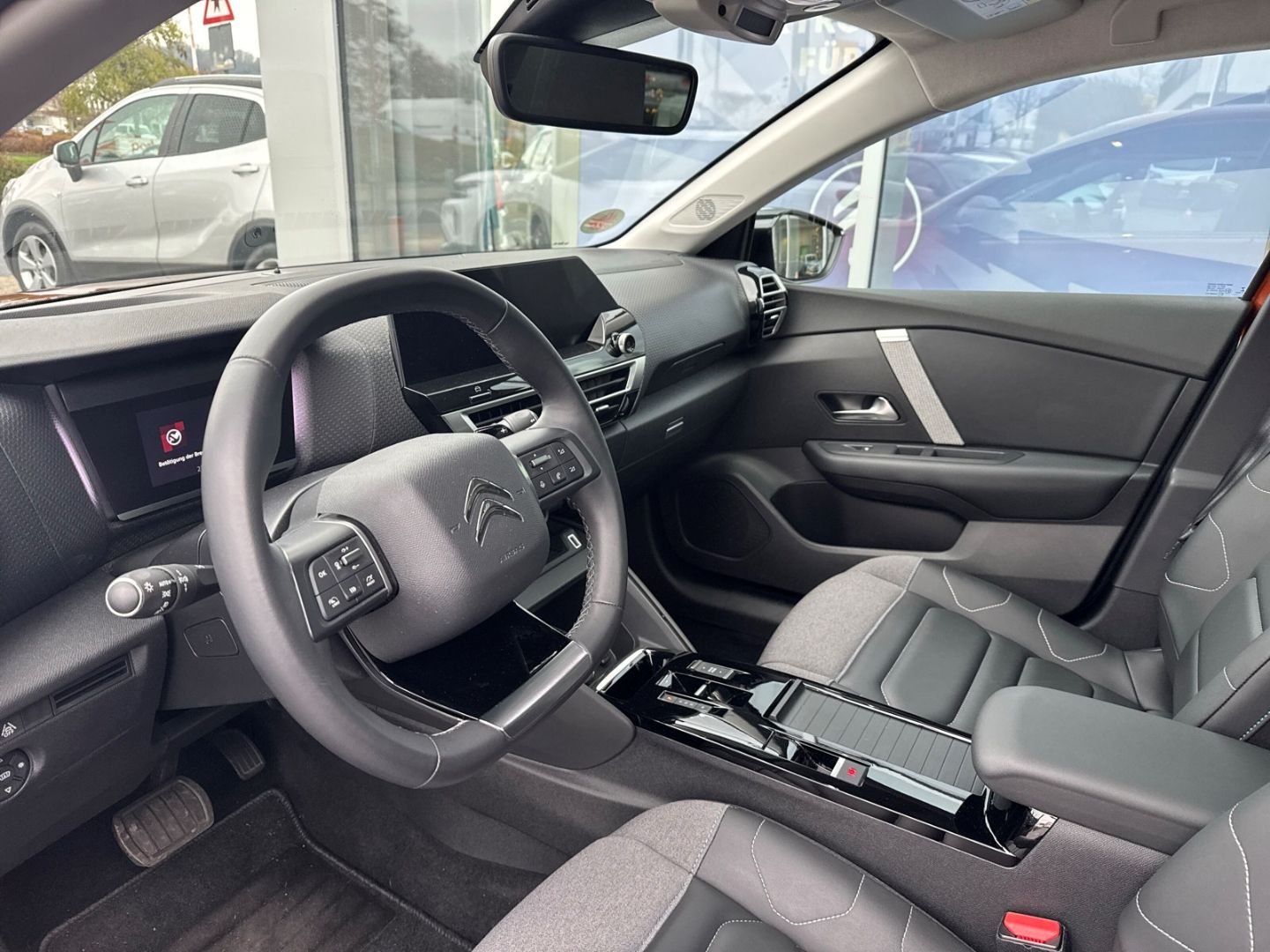 Citroën C4 Shine HUD AHK-abnehmbar Navi Ganzjahresreifen