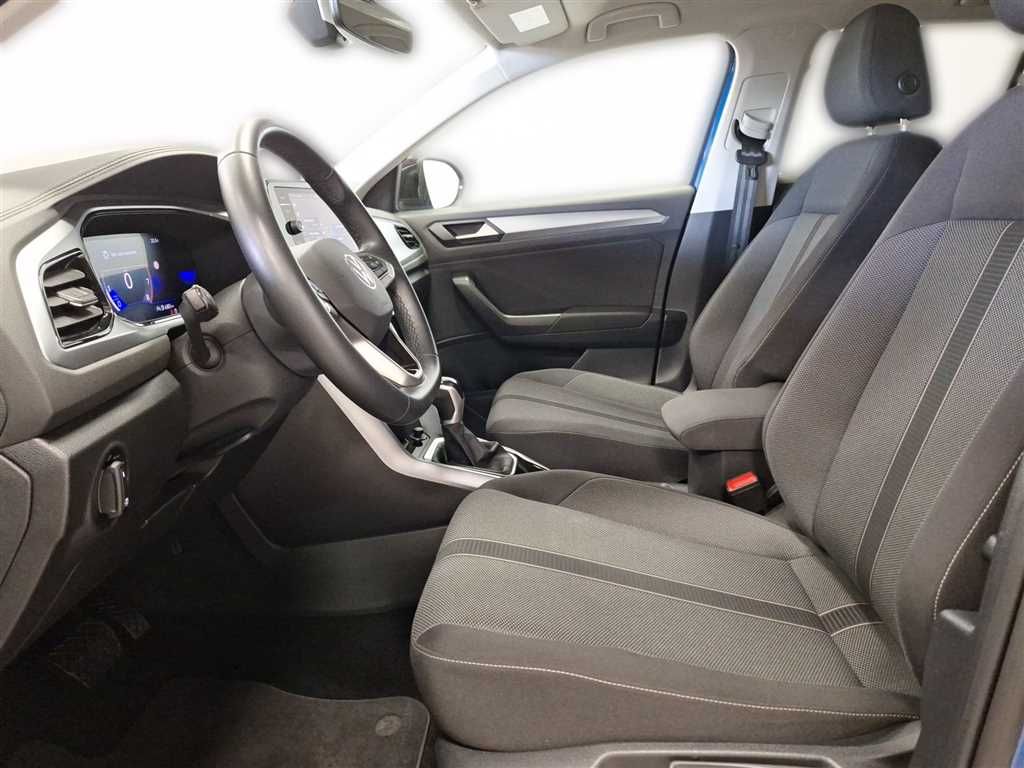 Volkswagen T-Roc Life 1.5 TSI DSG - Samsaru's Car Outlet