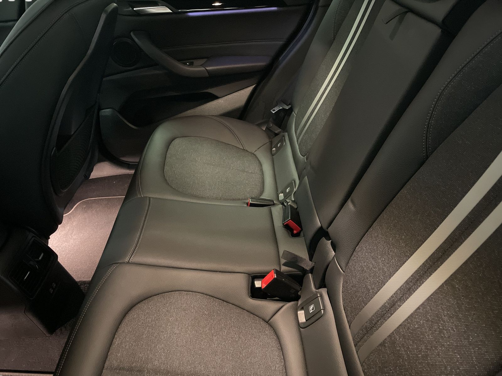 BMW X1 xDrive25e Sport Line - Samsaru's Car Outlet