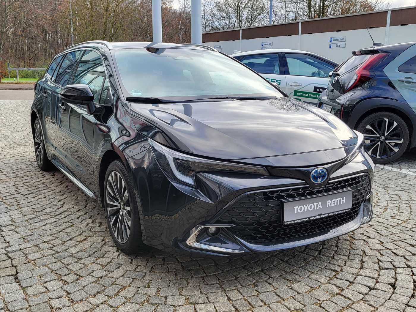 Toyota Corolla 1.8 Hybrid - Samsaru's Car Outlet