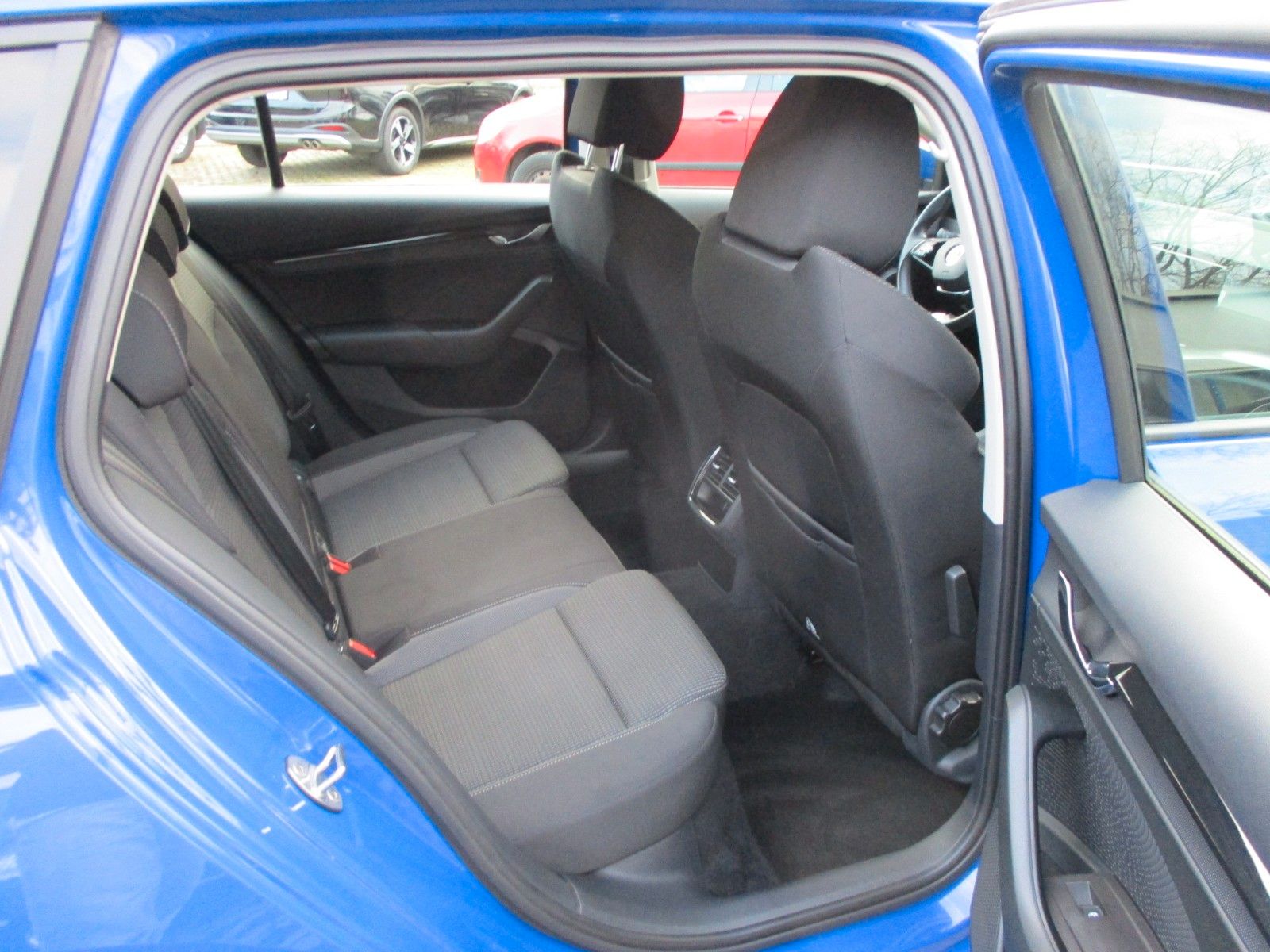 Skoda Octavia Combi 1.4 TSI iV DSG Ambition - Samsaru's Car Outlet