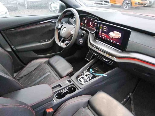 Skoda Octavia Combi RS PLUS iV MATRIX+NAV+PANO+ACC+HuD