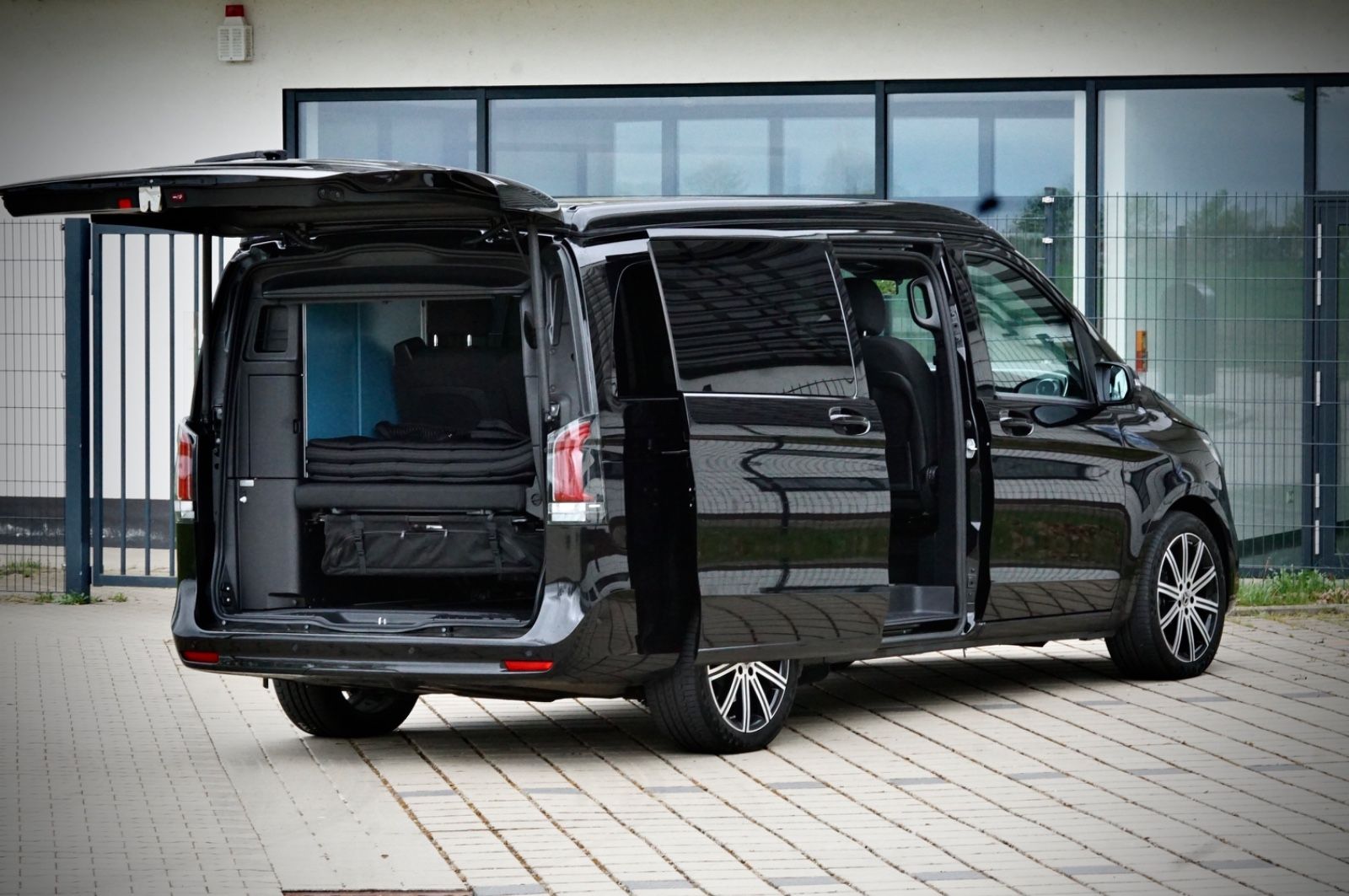 Mercedes-Benz V 250 Marco Polo - Samsaru's Car Outlet