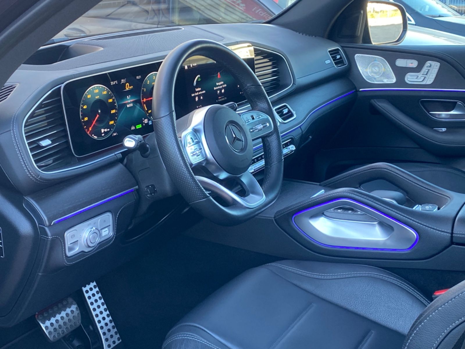 Mercedes-Benz GLE350de AMG 4M_Panorama_Airmatic_360°_Keyless_