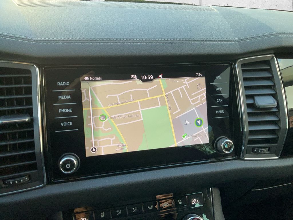 Skoda Kodiaq 4x4 L&K 2.0 TDI AHK Pano Navi 360 Grad Di