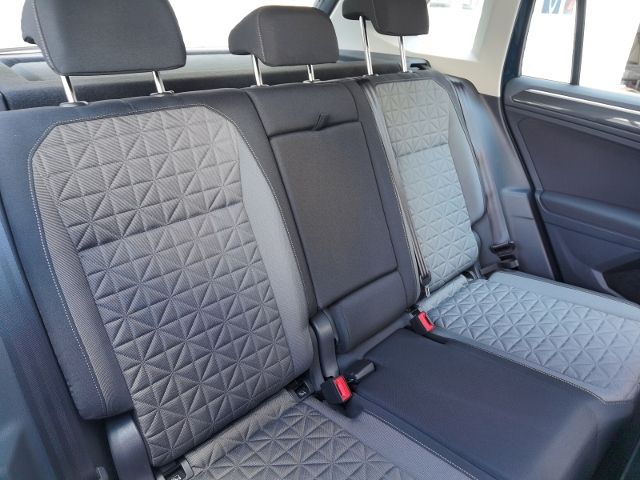 Volkswagen Tiguan 2.0 TDI Life - Samsaru's Car Outlet