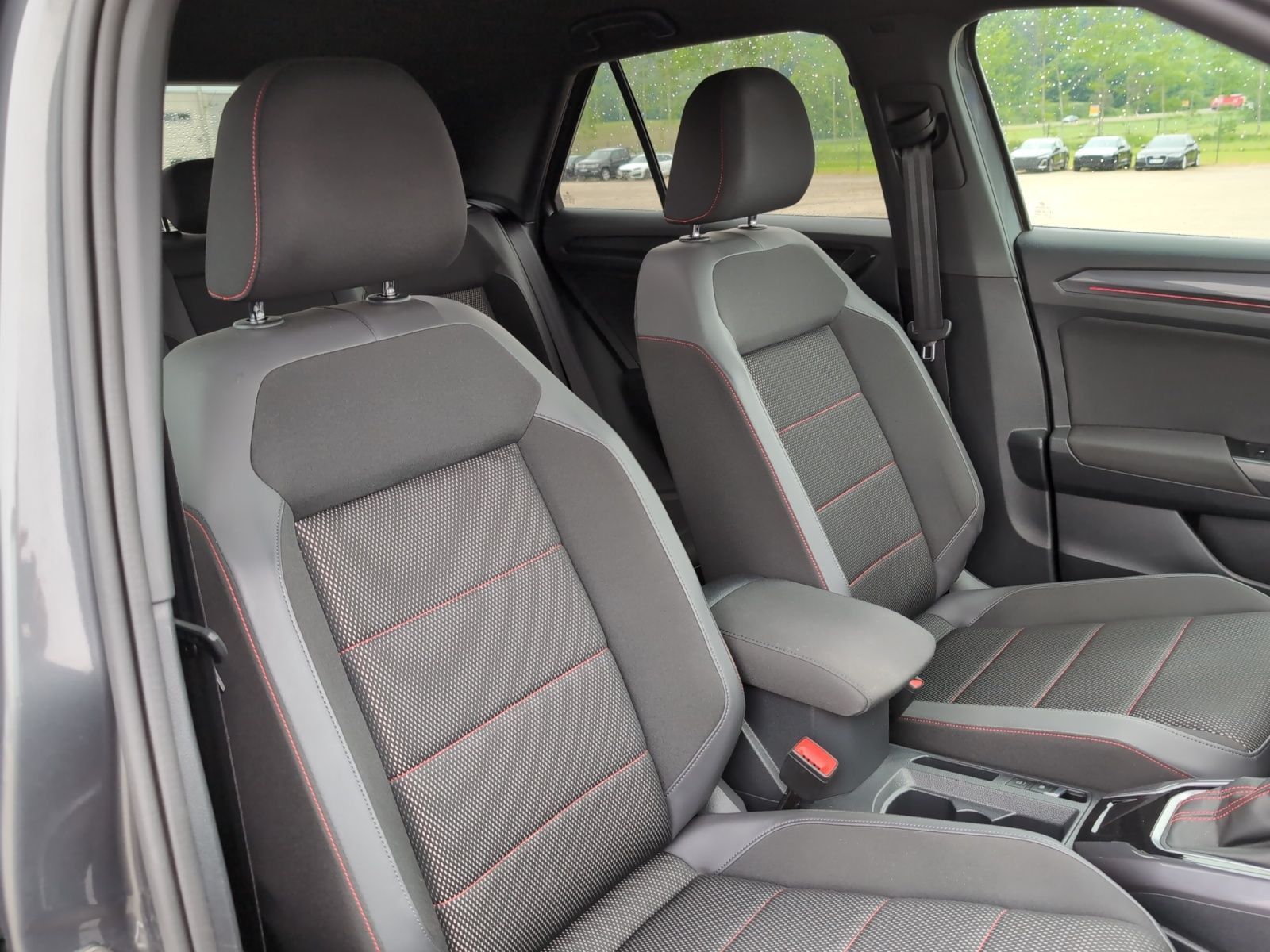 Volkswagen T-Roc 1.5TSI Sport DSG - Samsaru's Car Outlet