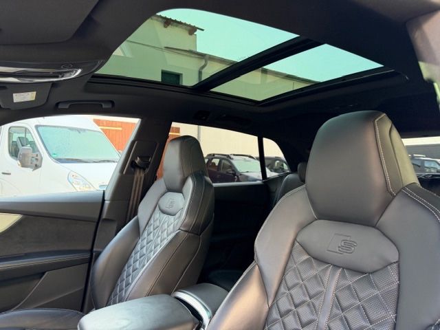 Audi Q8 60 TFSI e quattro S-Line*Carbon Paket*Panoram