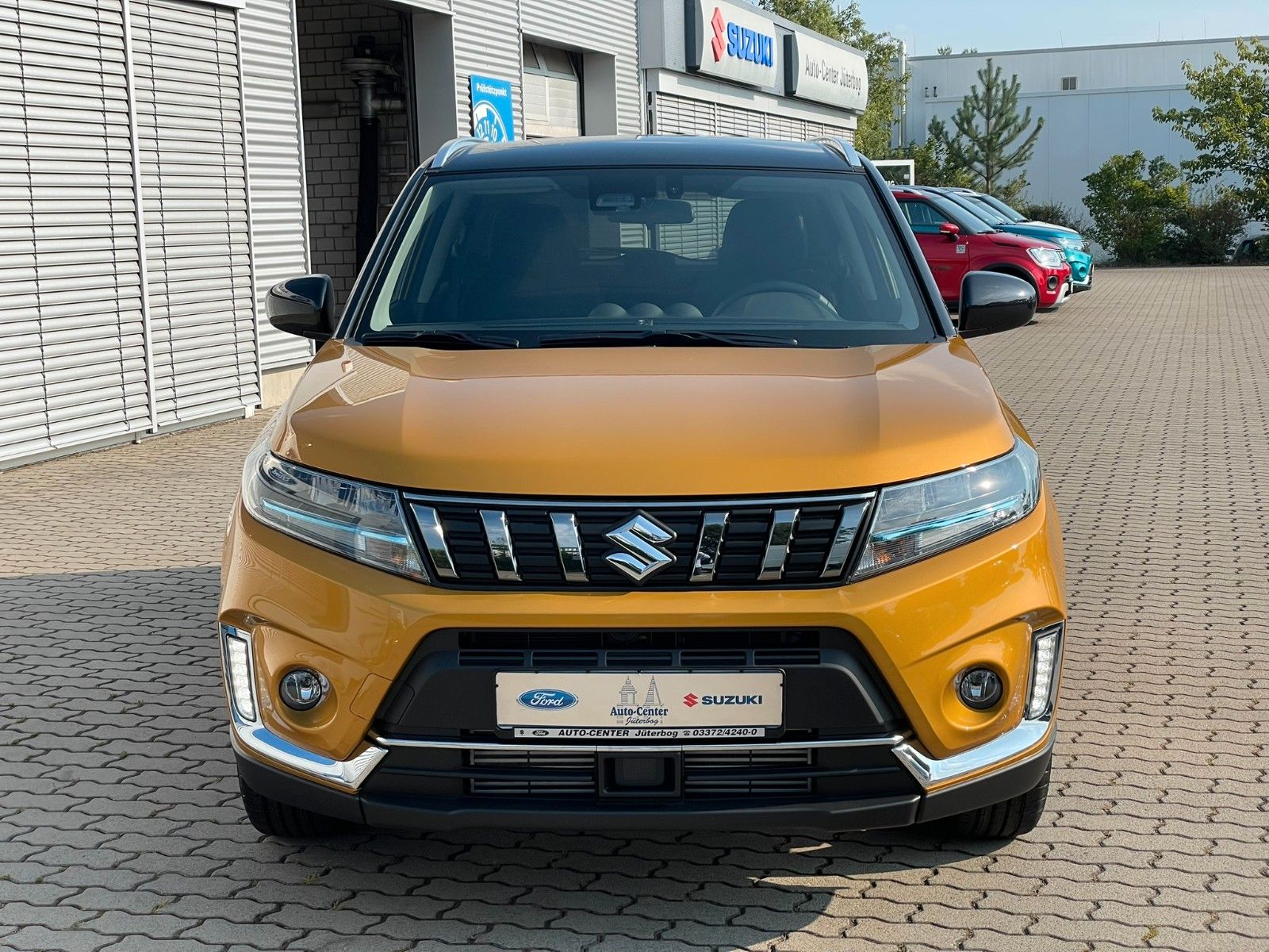 Suzuki Vitara 1.5 Hybrid Comfort - Samsaru's Car Outlet