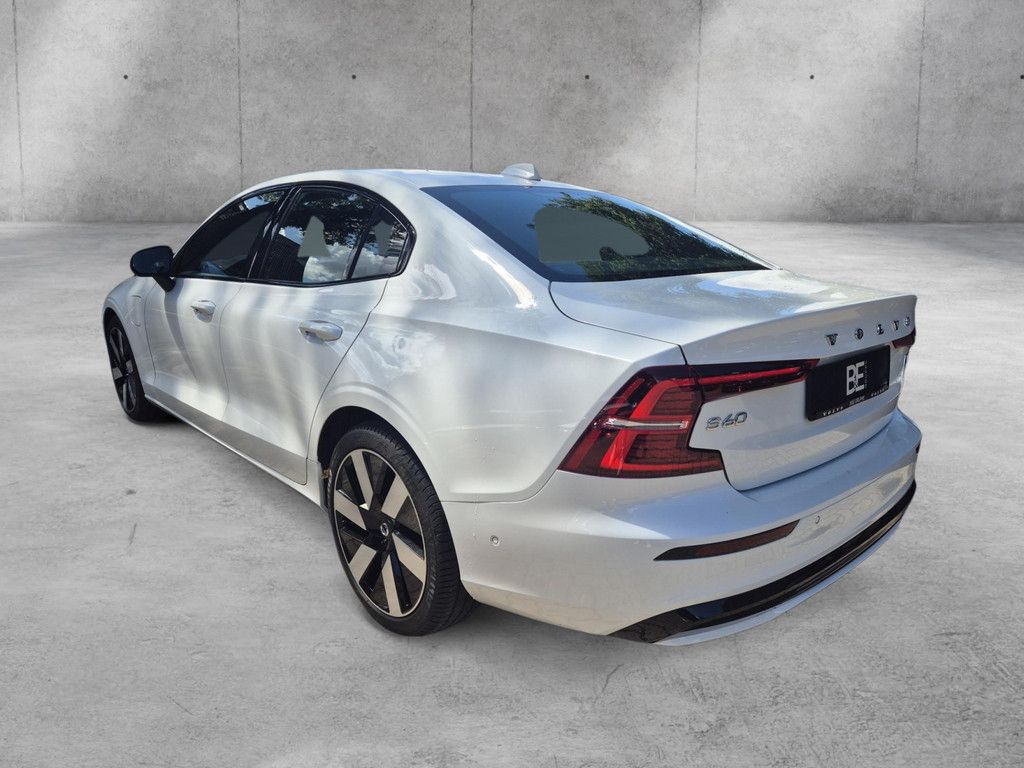 Volvo S60 T8 Ultimate Dark Recharge Plug-In Hybrid AWD