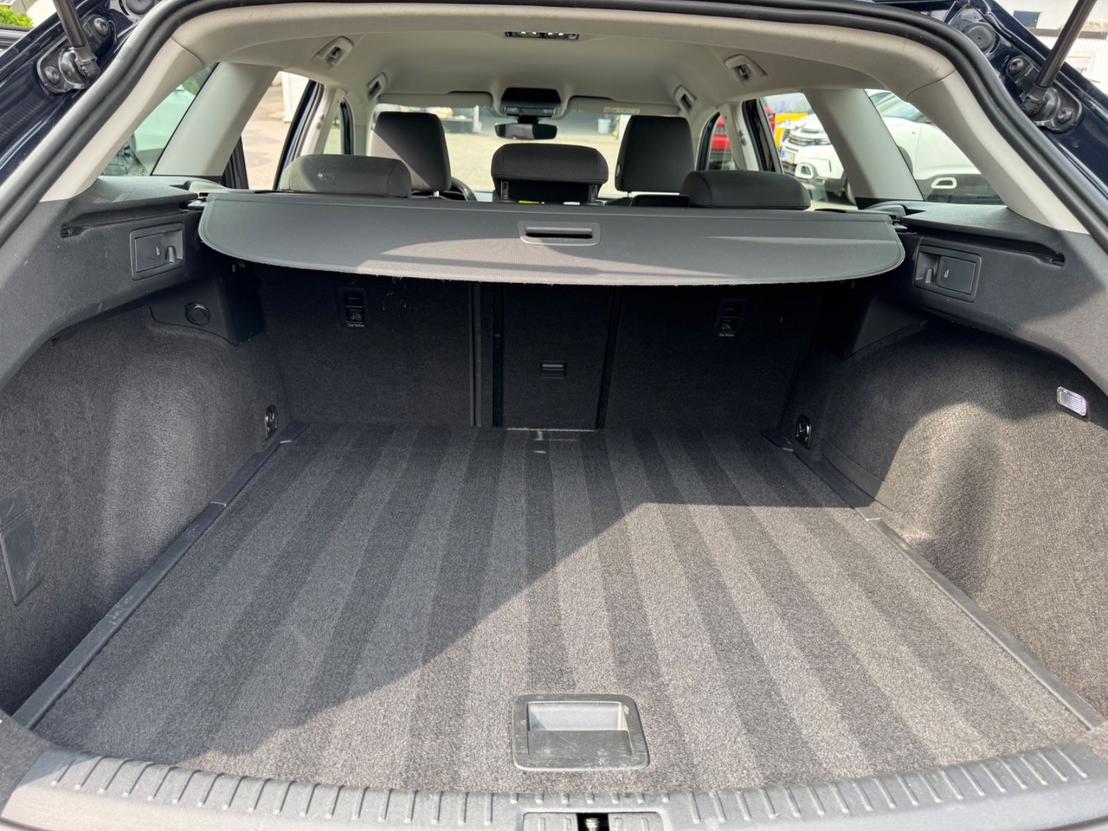 Seat Leon ST 1.0 eTSI 110PS Style Business DSG7 - Samsaru's Car Outlet