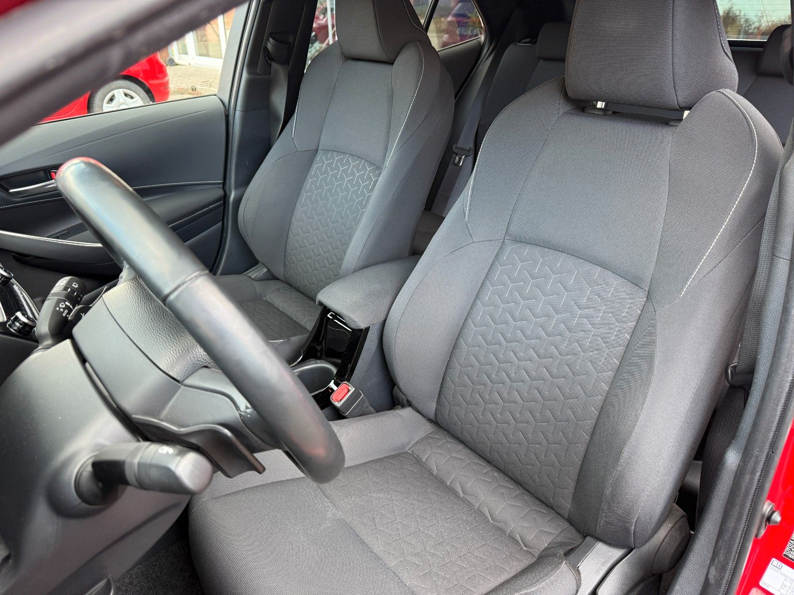Toyota Corolla Hybrid - Samsaru's Car Outlet