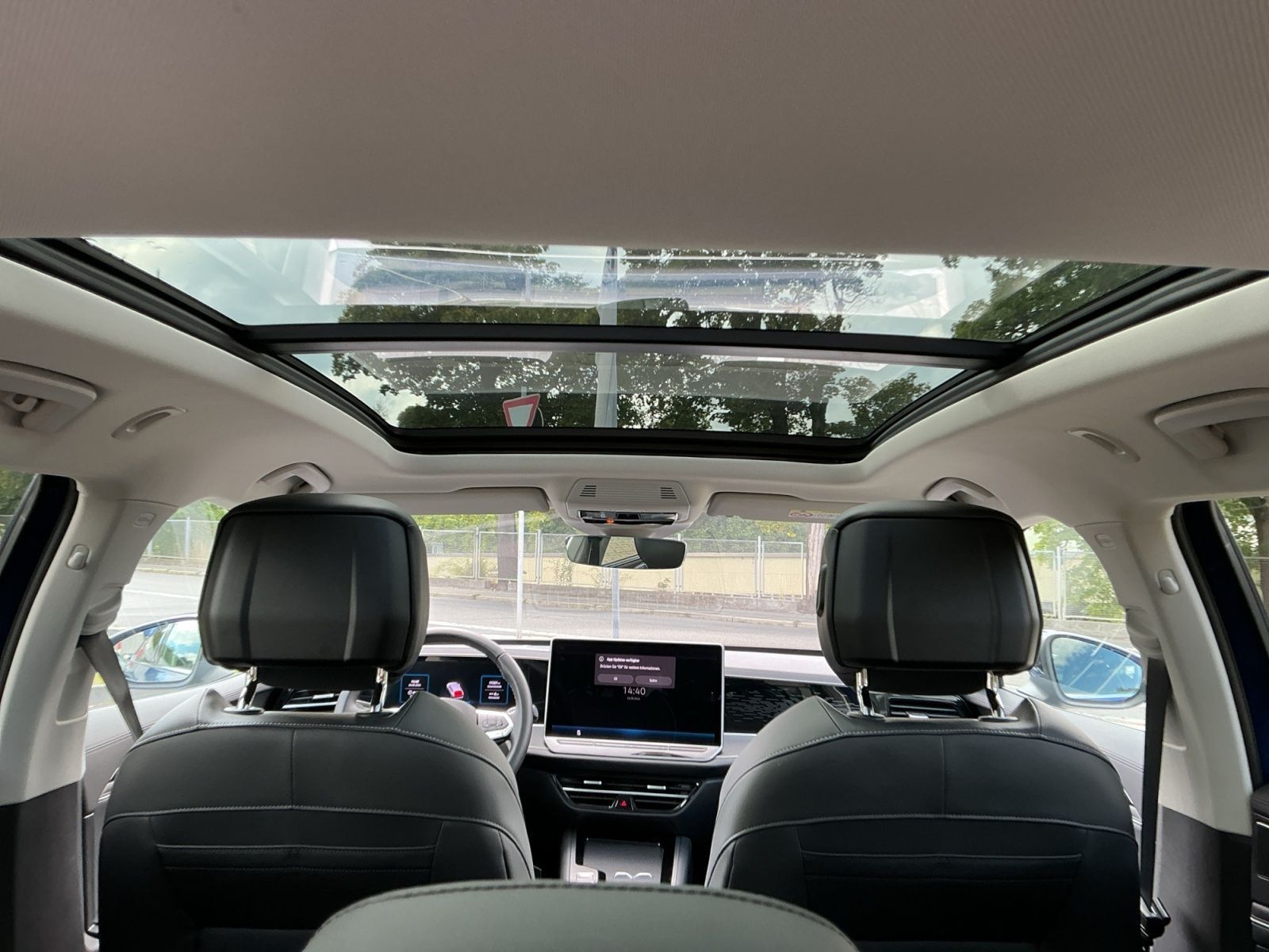 Volkswagen Passat Variant 1.5 eHYBRID ELEGANCE 5JG+AHK+PANO