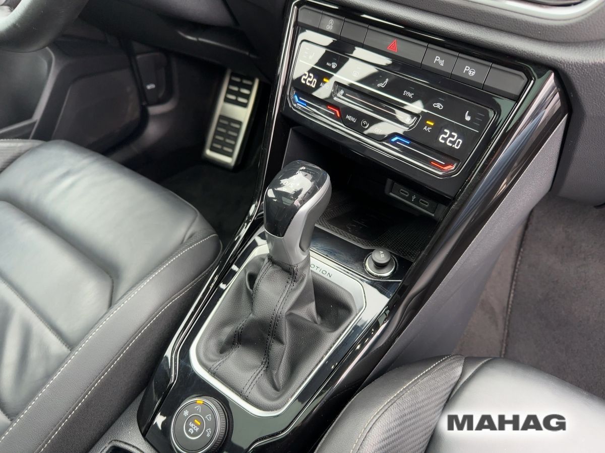 Volkswagen T-Roc 2.0 TSI R-Line 4motion - Samsaru's Car Outlet