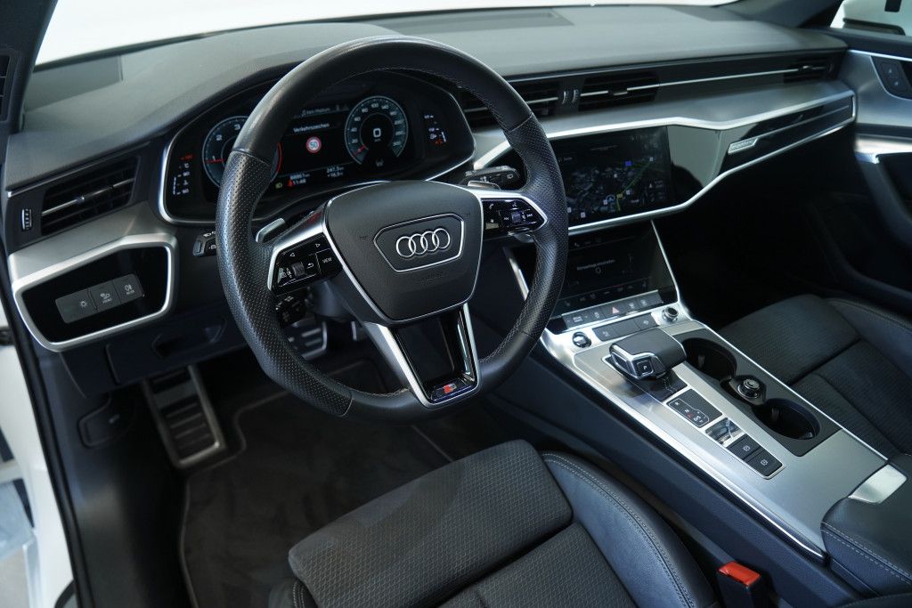 Audi A6 Avant 40 TDI q. S line - Samsaru's Car Outlet