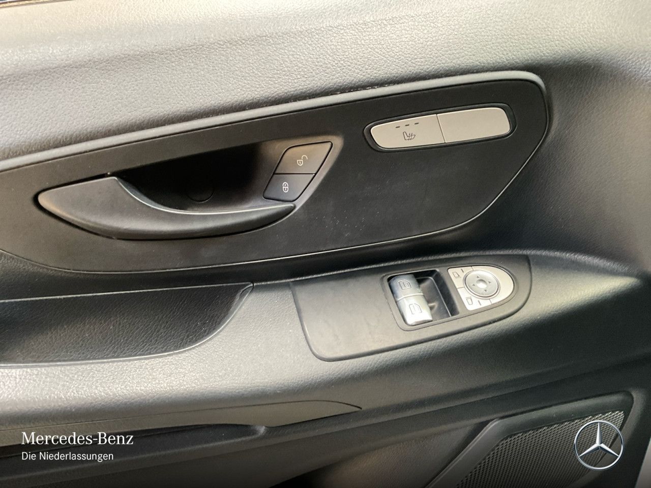 Mercedes-Benz Vito eVito 111 KA Lang - Samsaru's Car Outlet