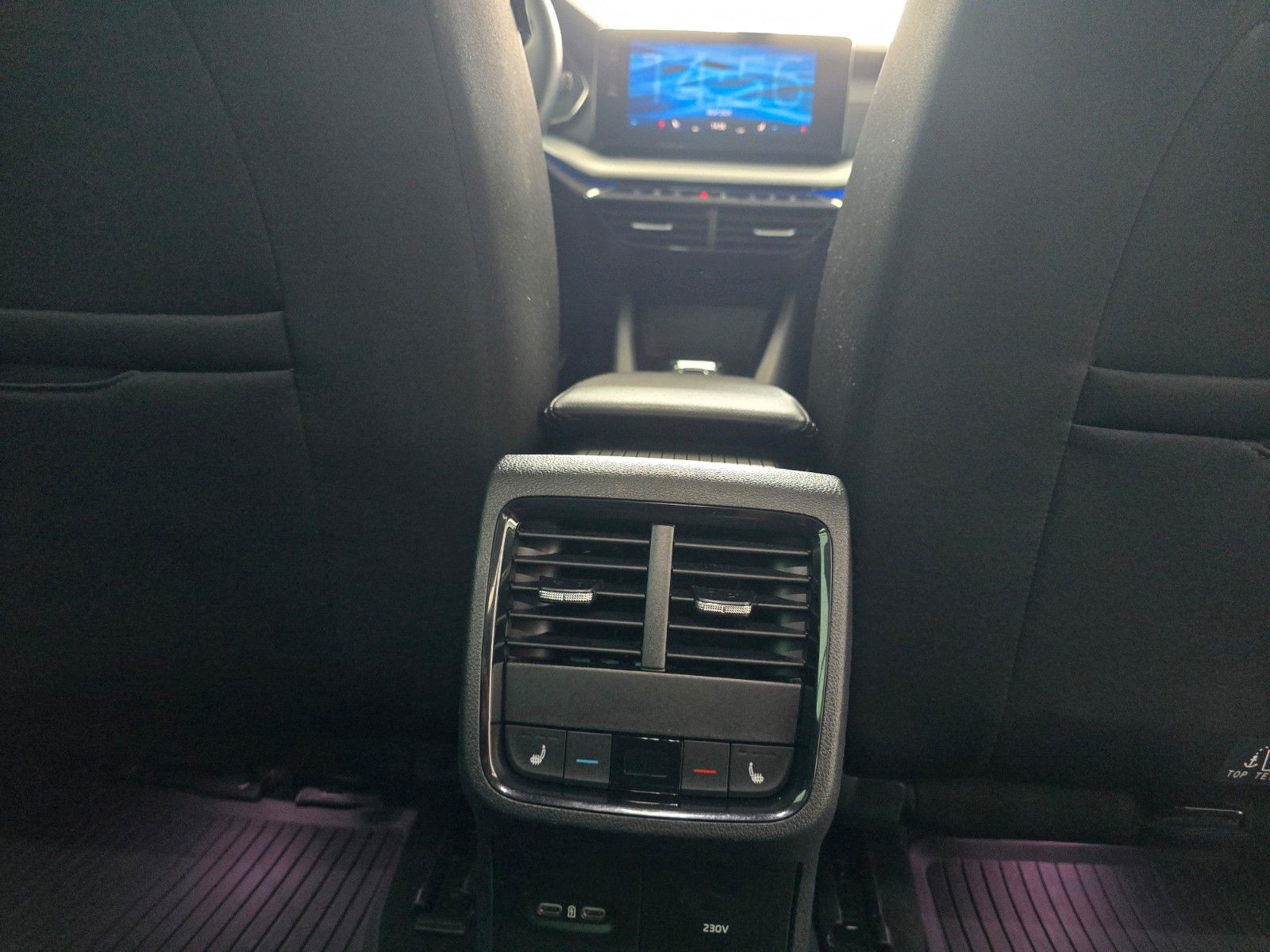 Skoda OCTAVIA CLEVER 2.0 TDI Aut. - Samsaru's Car Outlet