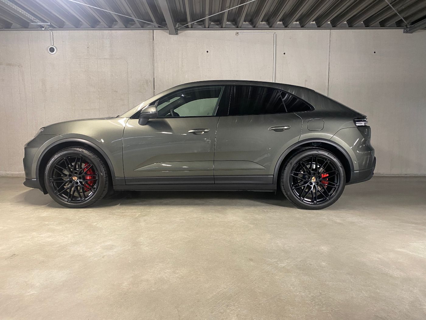 Porsche Macan 4S | Hinterachslenkung | Panorama | AHK |