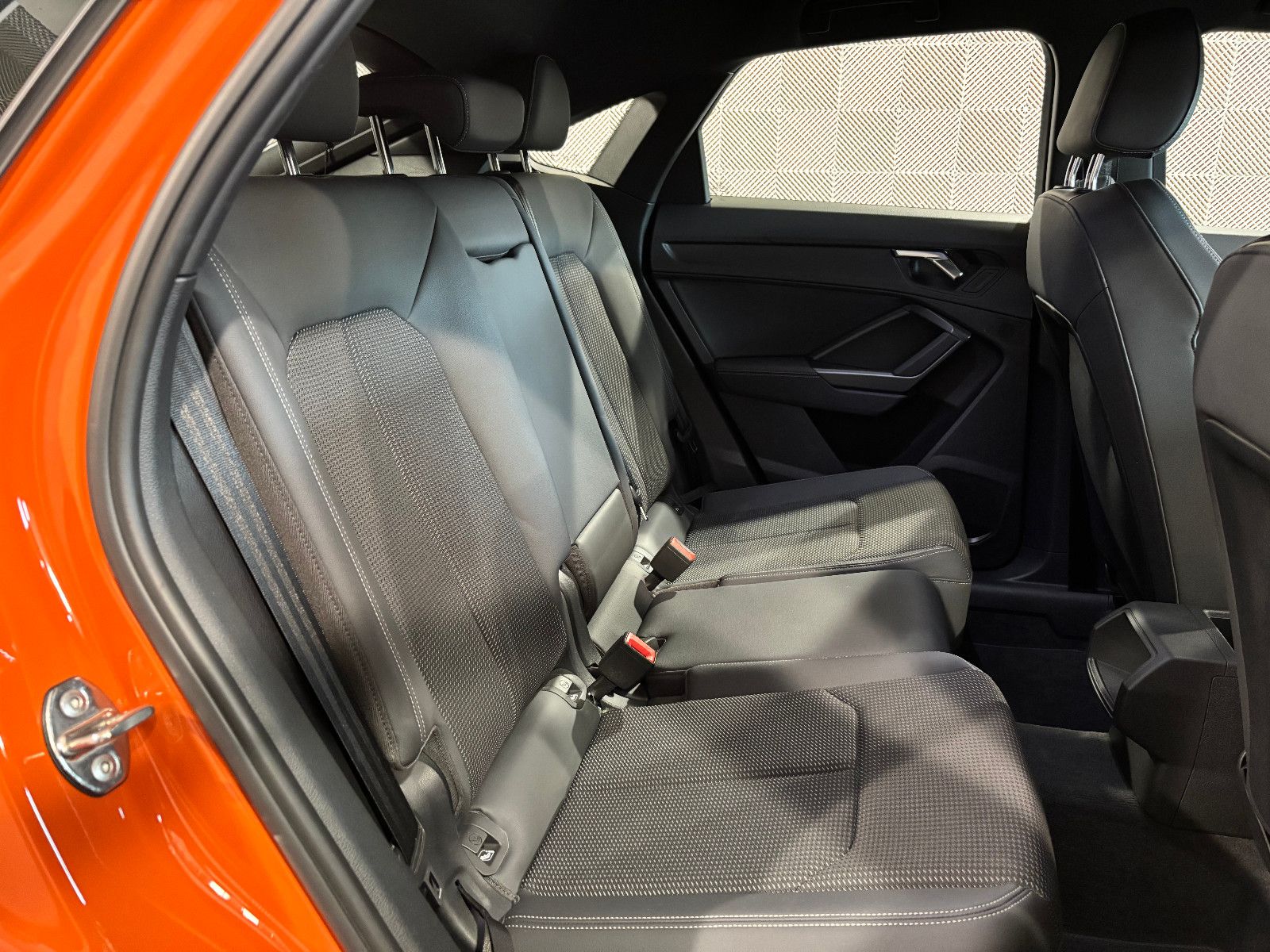 Audi Q3 Sb. 40 TFSI quattro S LINE - Samsaru's Car Outlet