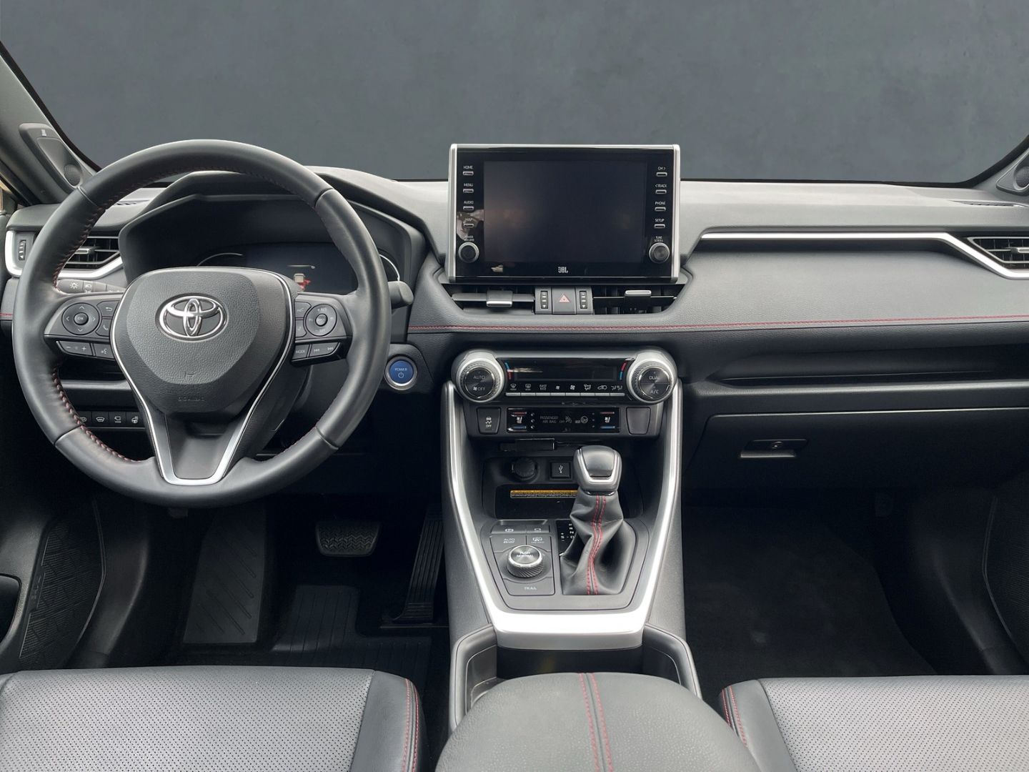 Toyota RAV 4 Plug-in Hybrid 4x4 - Samsaru's Car Outlet