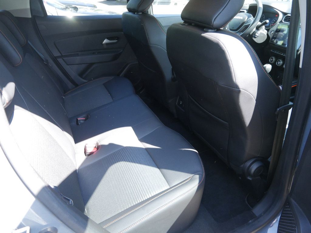 Dacia Duster Extreme TCe 150 EDC 2WD - Samsaru's Car Outlet