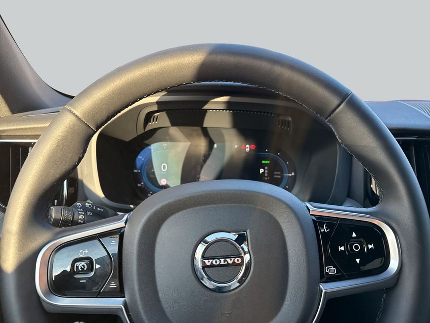 Volvo XC60 T6 AWD Plug-in Hybrid Plus Dark