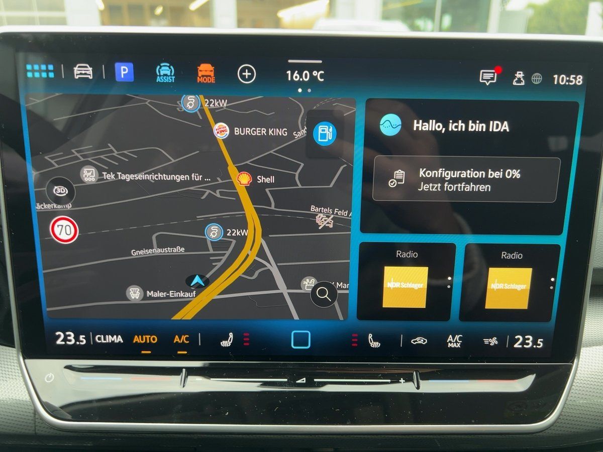 Volkswagen Golf Style 1.5 eTSI DSG AHK Nav HUD 360° IQ.Ligh